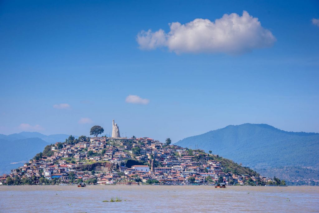 Isla Janitzio on Lago de Patzcuaro is a lovely island setting, though the island itself is a tourist trap and the lake is badly polluted. (Richard McGuire Photo)